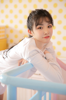 王李丹妮全